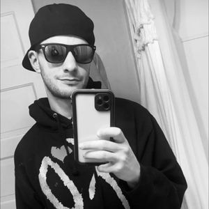 Meet your Posher, Alec